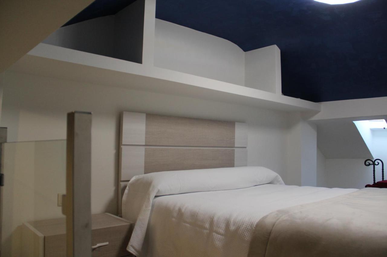 Hostal Poeta Machado Баеза Екстериор снимка
