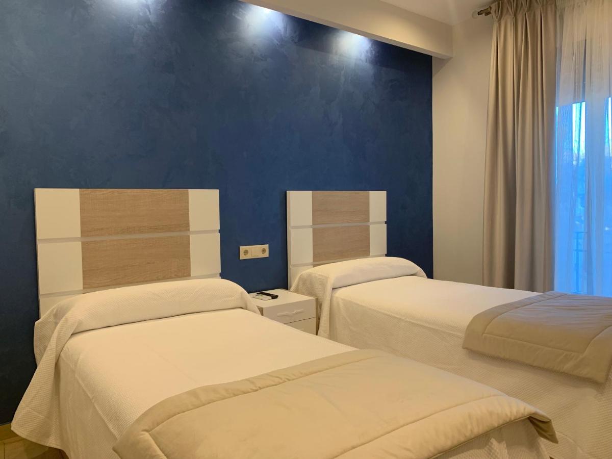 Hostal Poeta Machado Баеза Екстериор снимка